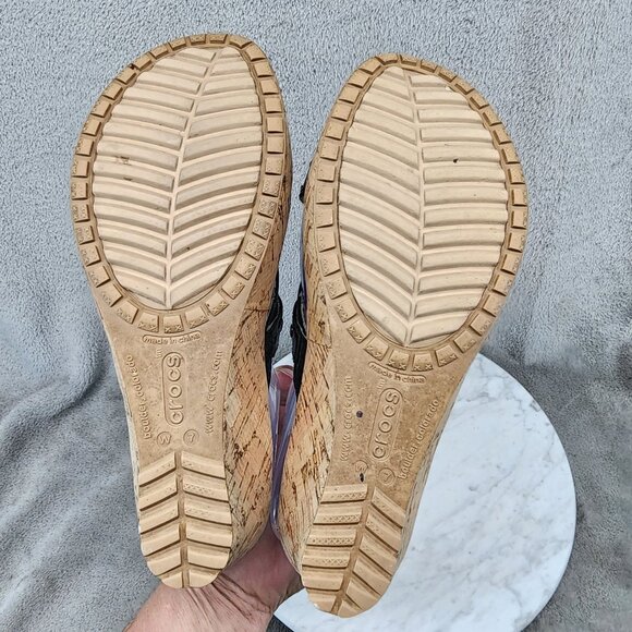 Crocs Shoes Womens Size 7 A Leigh Black Leather Slip On Wedge Sandals *GUC* - Picture 7 of 12